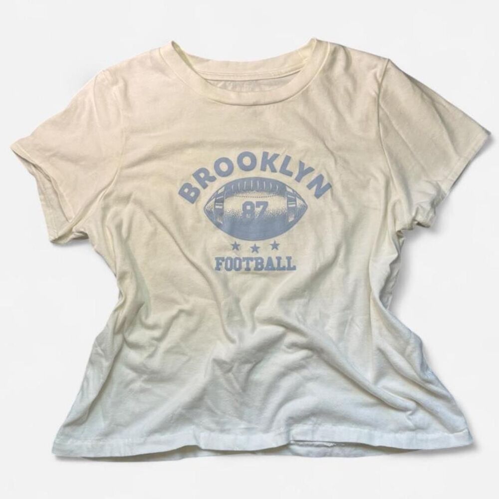Aeropostale Women's Cream and White T-shirt